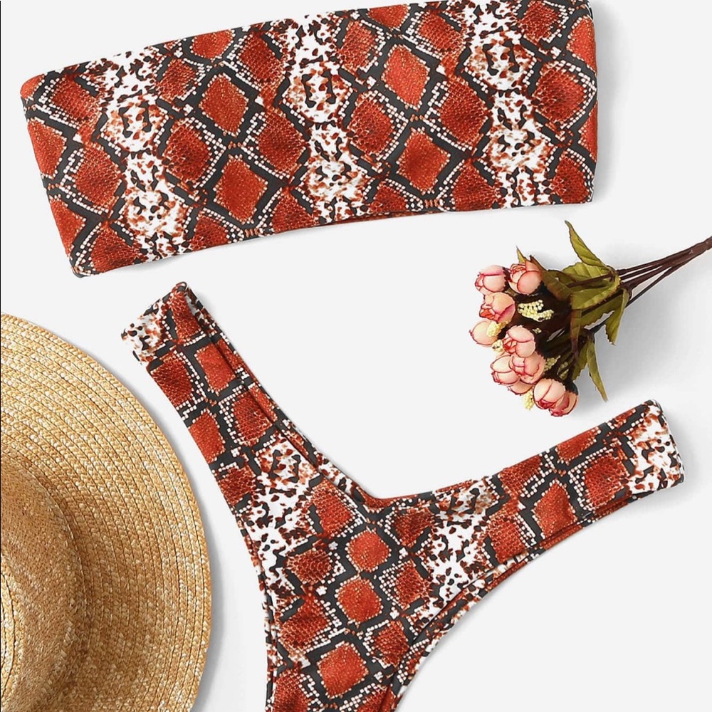 Snakeskin Cut-out Bandeau With High Leg Bikini